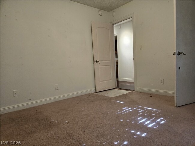 Building Photo - 5945 N El Capitan Way