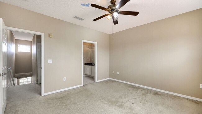 Building Photo - 4990 Baraldi Cir