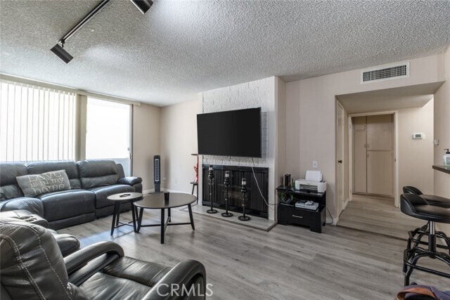 Building Photo - 421 La Fayette Park Pl