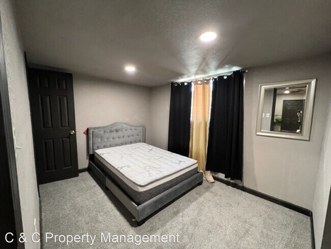 Building Photo - 1 br, 1 bath House - 224 N. Maple Ave