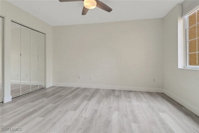 Building Photo - 1220 Wildwood Lakes Blvd