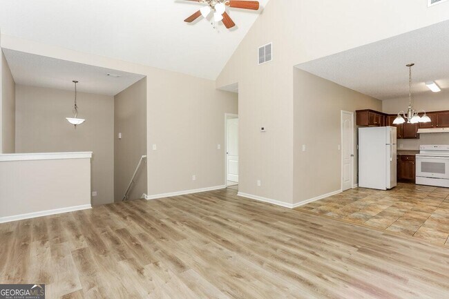 Building Photo - 154 Mineral Springs Ln