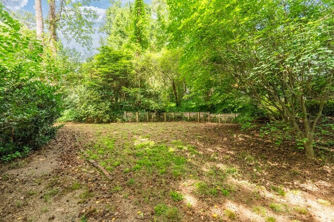 Building Photo - Charming Bungalow in Sunset Hills Neighborhood