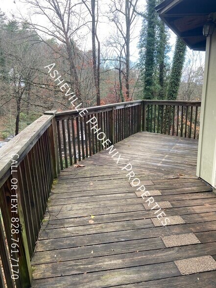 Building Photo - 25 Howland Rd