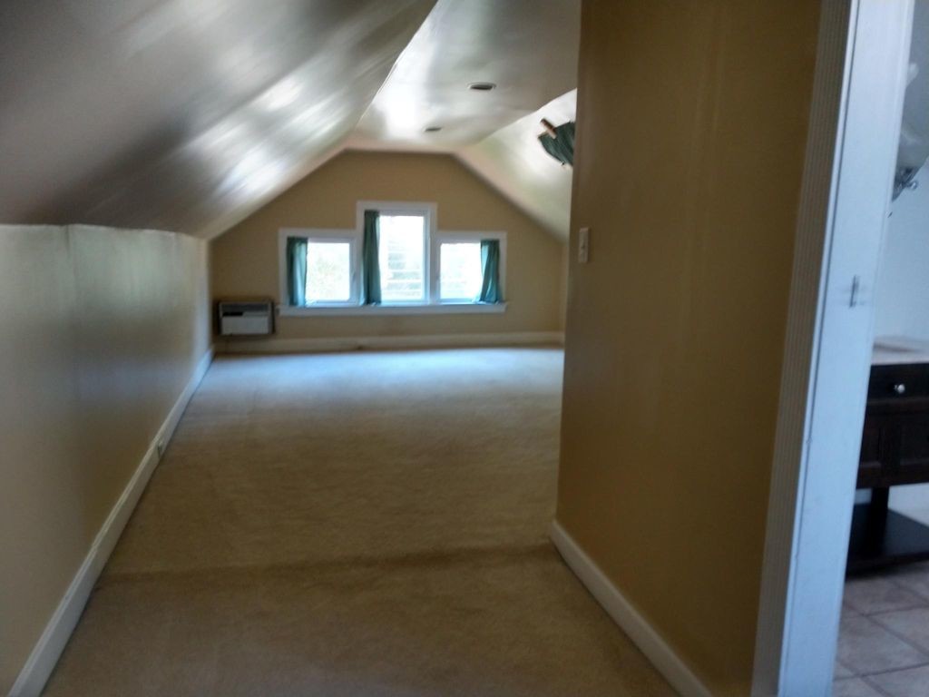 Building Photo - 3536 Linwood Ave