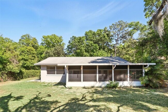 Primary Photo - 1617 Acacia Rd