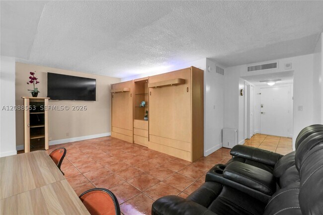 Building Photo - 3180 S Ocean Dr