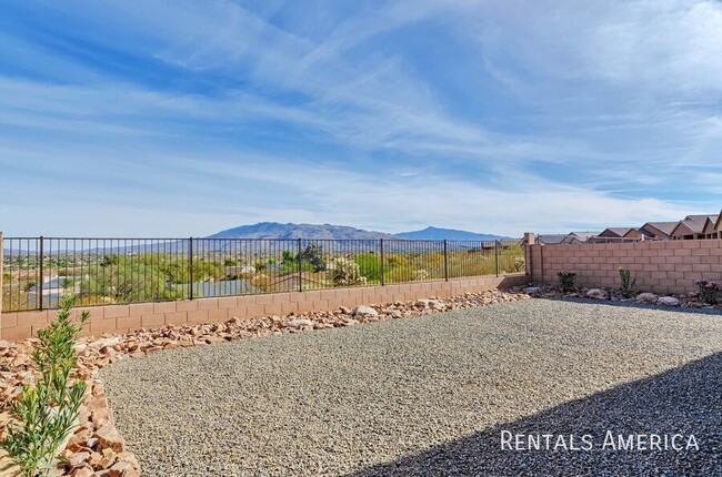 Building Photo - 8905 E Pantano Bluff Dr