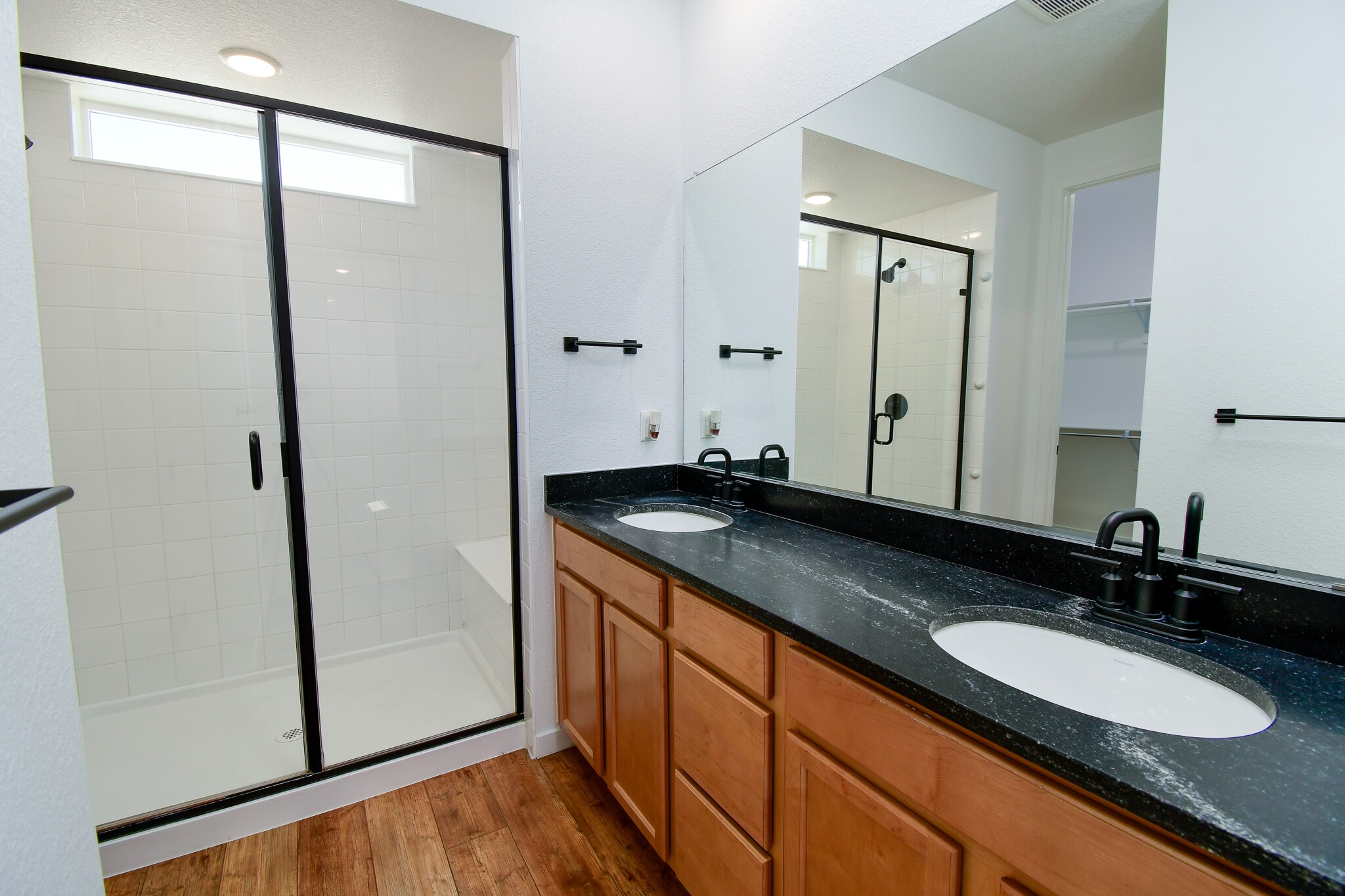 Building Photo - 3846 N Catawba Way