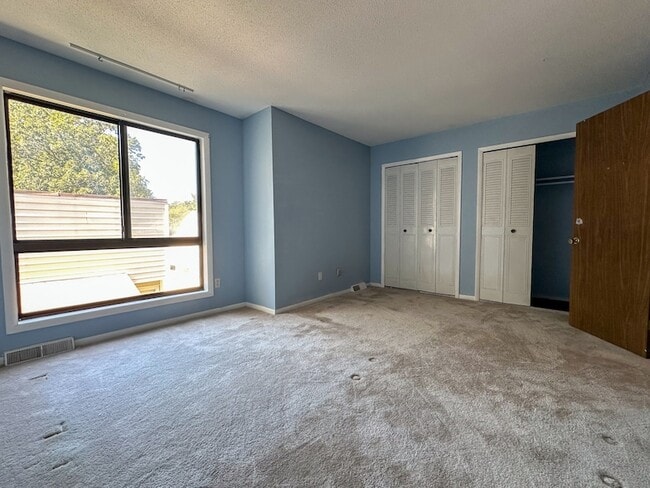 Building Photo - 52 Currier Way