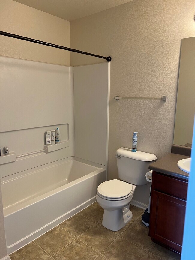 Building Photo - 12783 Leyden St