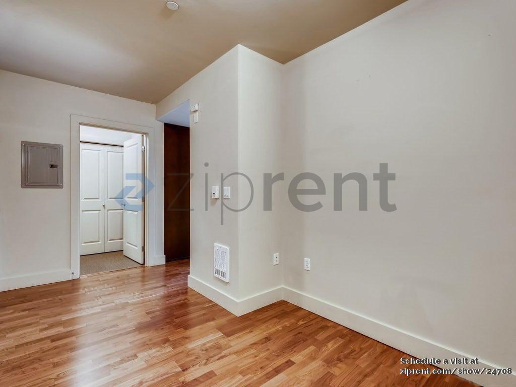 Building Photo - Unit 607