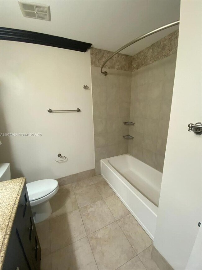 Building Photo - 8239 NW 8th Ct