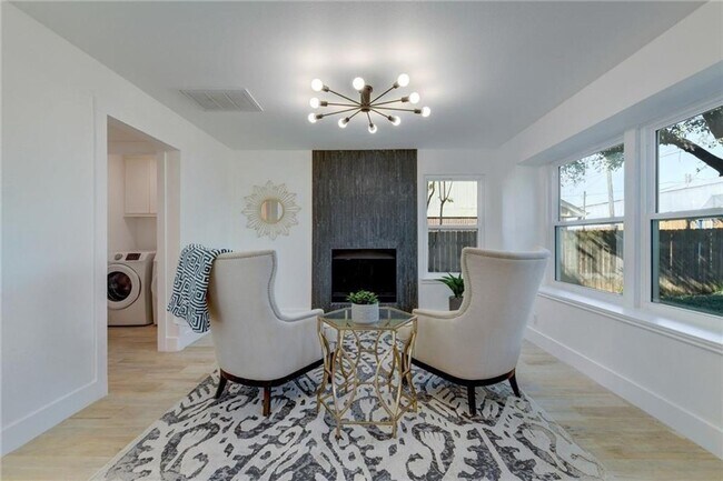 Building Photo - 4602 Everest Ln