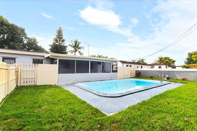 Building Photo - 551 NW 183rd St