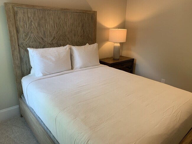 Building Photo - 4230 Old Cherokee St