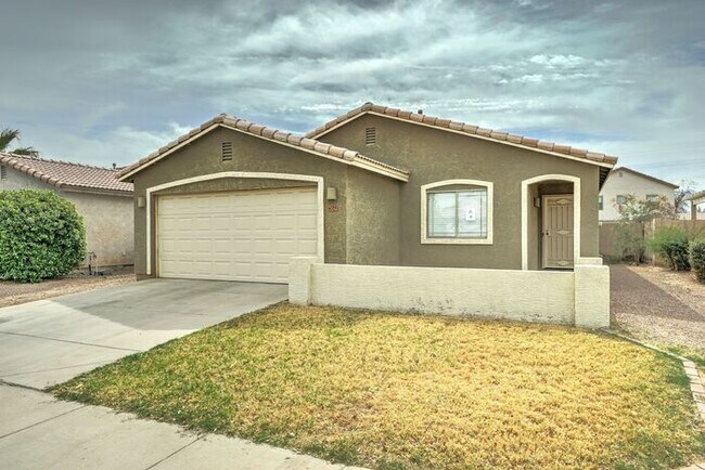 Building Photo - COMING SOON! Spacious 3 Bed 2 Bath home in the Estrella Neighborhood
