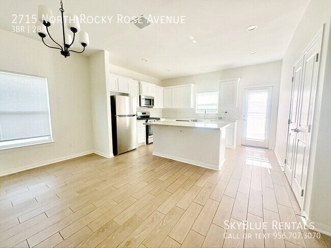 Building Photo - 2715 N Rocky Rose Ave