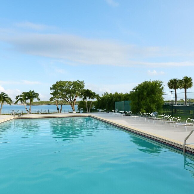 Building Photo - 880 NE 69th St