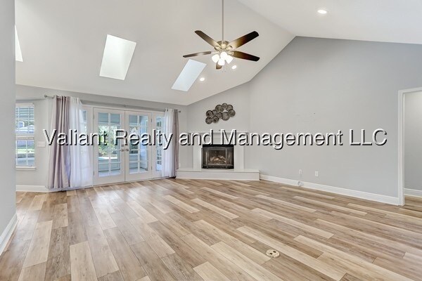 Building Photo - 13807 Carters Grove Ln