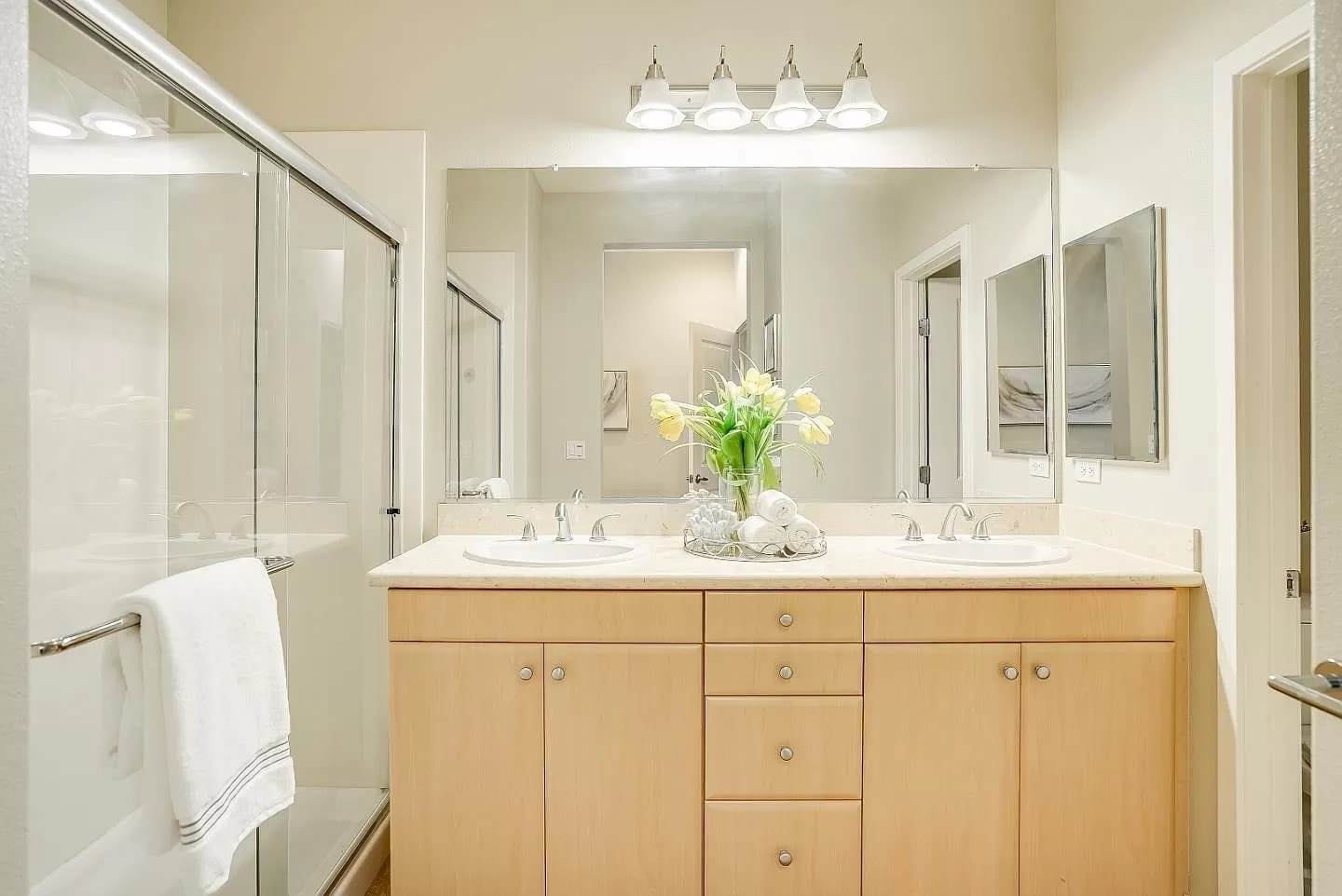 Master bath - 3733 Egret Ln