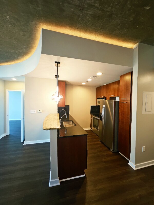 Building Photo - 3324 Peachtree Rd