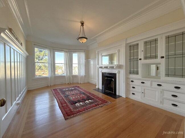 Building Photo - 250-254-254 Carl St