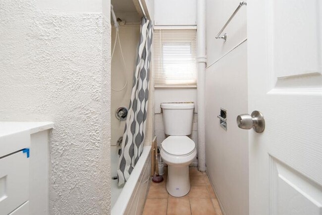 Building Photo - 53 Main St