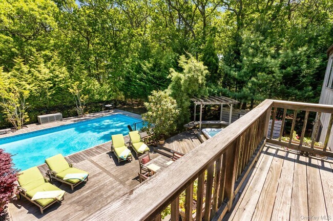 Building Photo - 6 Strathmore Ct