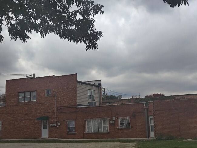 Building Photo - 4109 W 63rd St