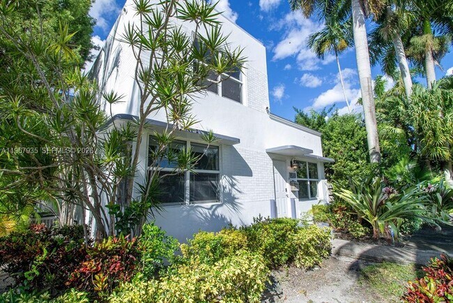 Building Photo - 1255 Jackson St