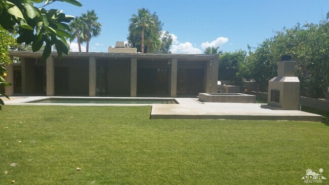 Building Photo - 70520 Gardenia Ct