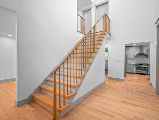 Building Photo - Modern Farmhouse 3 Bedroom 3.5 Bathroom