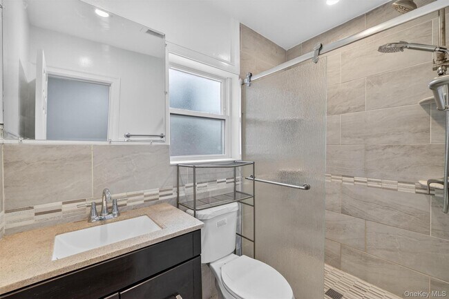 Building Photo - 92 Kimball Ave