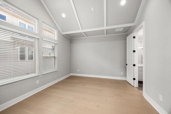 Building Photo - 1312 Heslep St