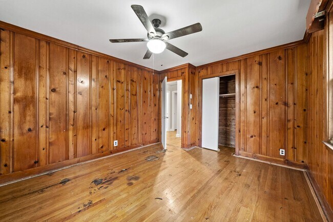 Building Photo - 3 Bedroom Pet Friendly Home For Rent!