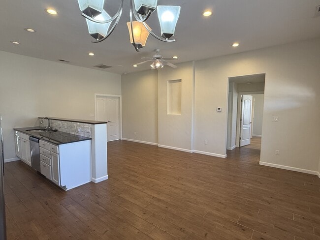 Building Photo - 2937 Washington St NE