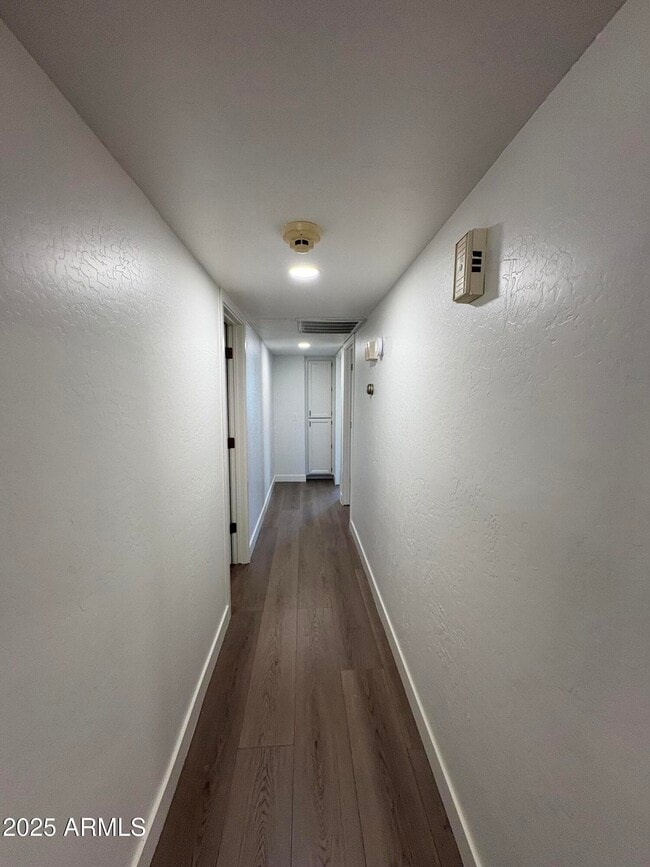 Building Photo - 4004 W Wescott Dr