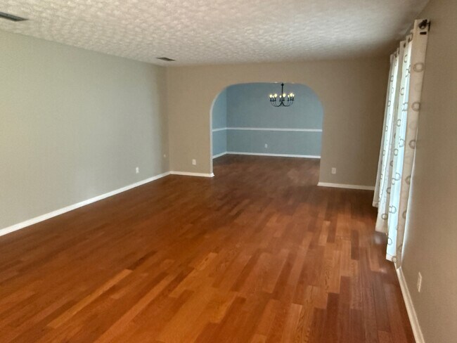 Building Photo - 2374 Stafford Dr