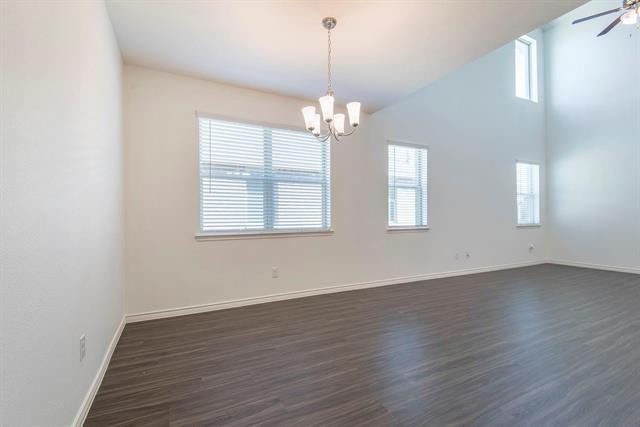 Building Photo - 2225 Barx Dr