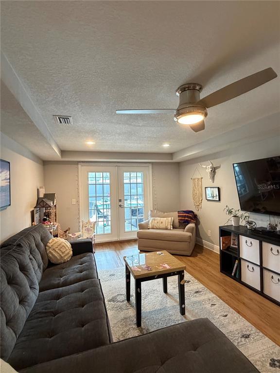 Building Photo - 2706 San Marco Pl