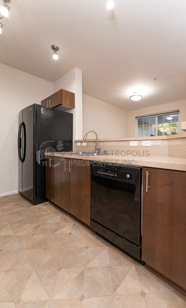 Building Photo - 21026 40th Pl S