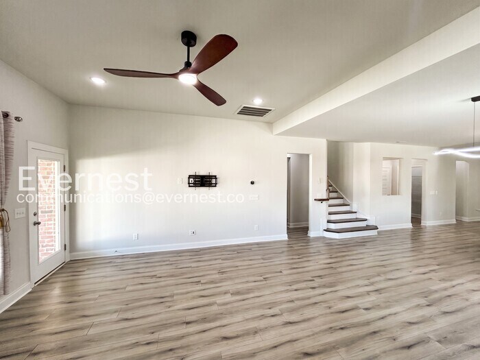 Building Photo - 732 Prescott Ln