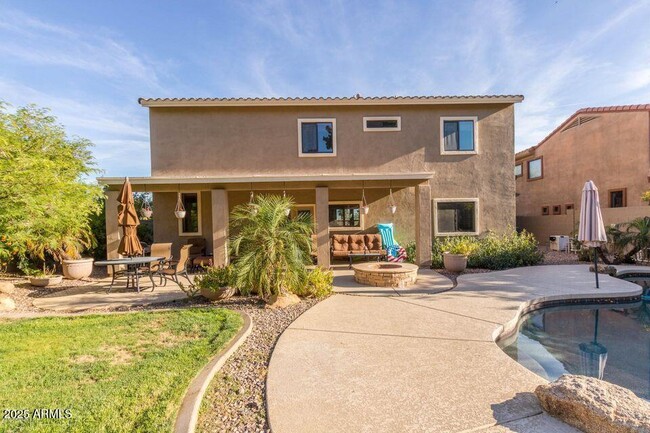 Building Photo - 1412 E El Camino Dr