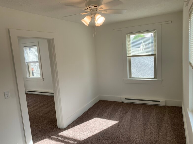 Building Photo - 1031 Hancock St