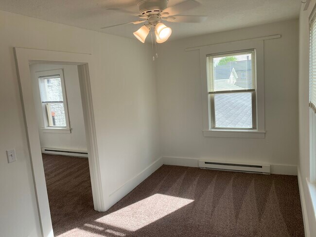 Building Photo - 1031 Hancock St