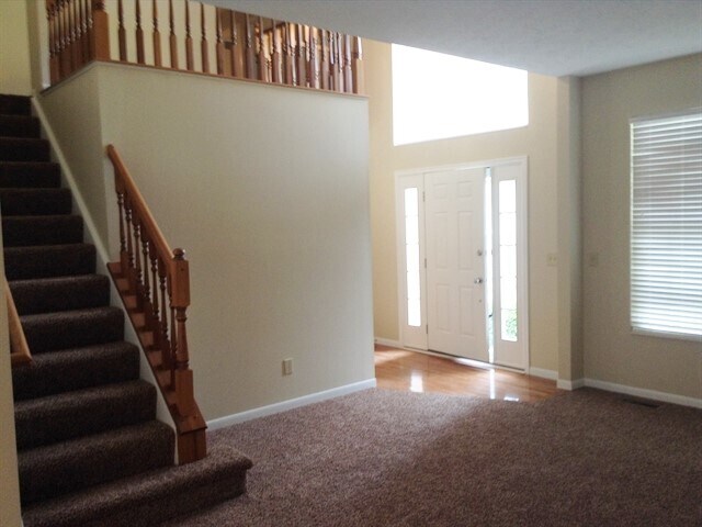 Building Photo - 9021 Crimson Oak Dr