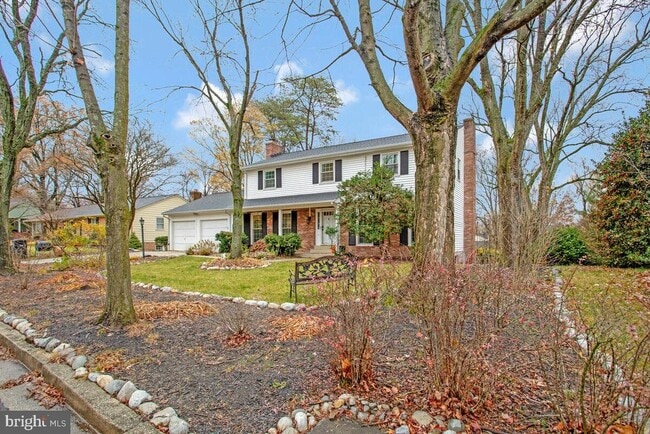 Building Photo - 15805 Wayne Ave