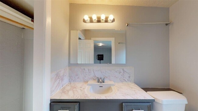 Building Photo - 4000 Margaret St