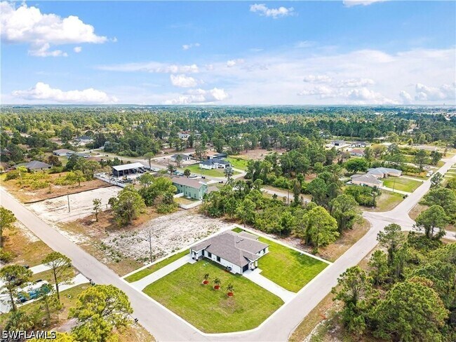 Building Photo - 1010 Jaguar Blvd